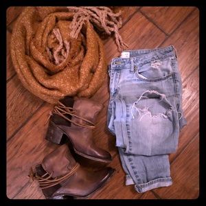 Abercrombie and Fitch Low Rise Boyfriend Jeans